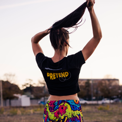 Overlab T-shirt Crop | PRETEND | – Streetwear